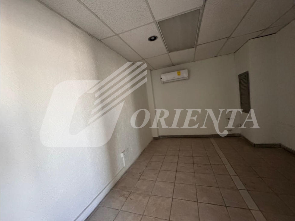 EDIFICIO COMERCIAL EN RENTA/VENTA AV. DEL CHARRO, CD. JUAREZ, CHIH. - 2