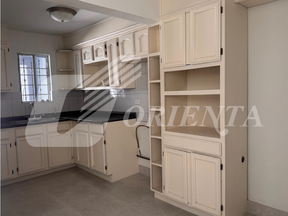 CASA EN VENTA VALLE DEL BRAVO, Atrás de Plaza Las Torres, Cd. Juárez — foto 2