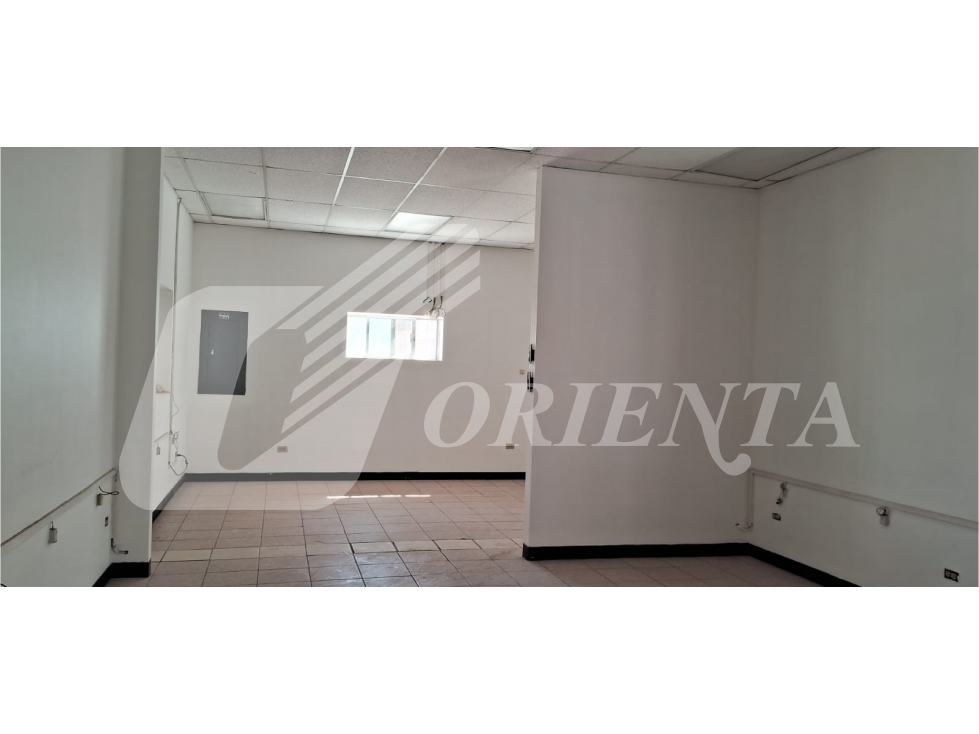 OFICINA EN RENTA, C. AGUIRRE LAREDO 6715-D, CD. JUAREZ, CHIH - 4
