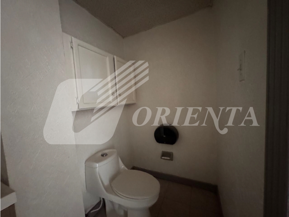 EDIFICIO COMERCIAL EN RENTA/VENTA AV. DEL CHARRO, CD. JUAREZ, CHIH. - 4