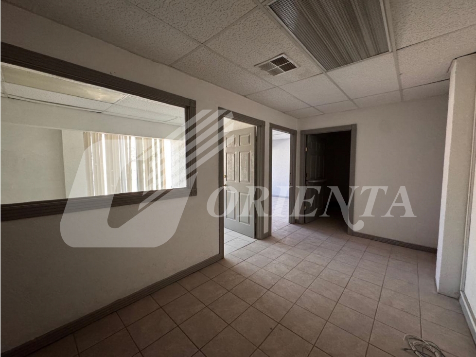EDIFICIO COMERCIAL EN RENTA/VENTA AV. DEL CHARRO, CD. JUAREZ, CHIH. - 6