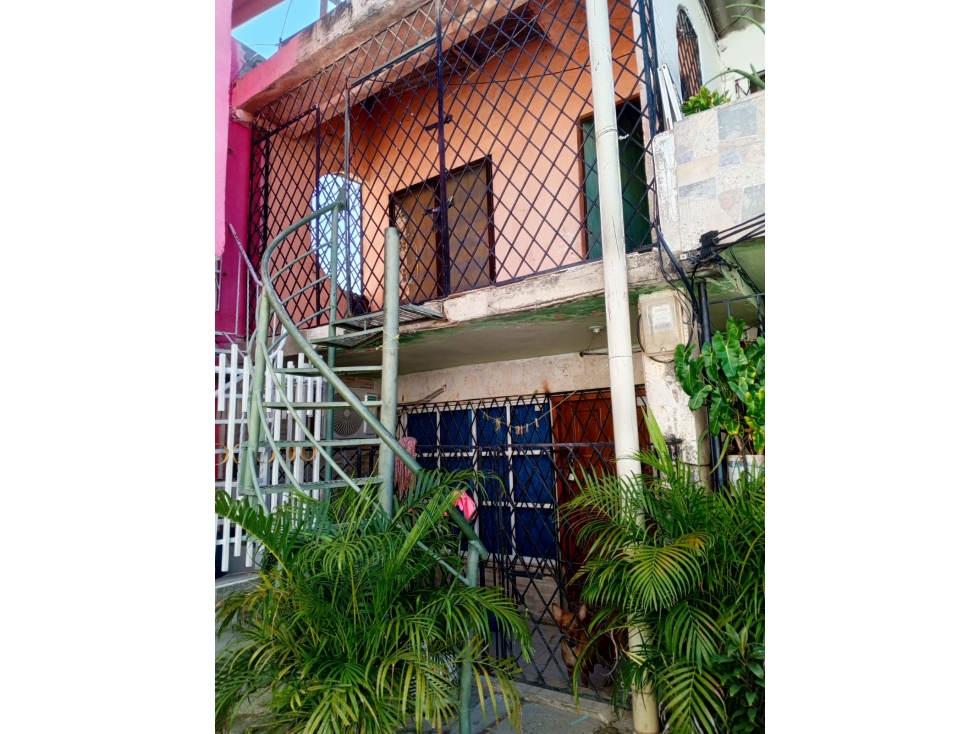 GRAN OPORTUNIDAD DE INVERSIÓN | LOTE DE 122,6 M² CON 4 APARTAMENTOS - 3
