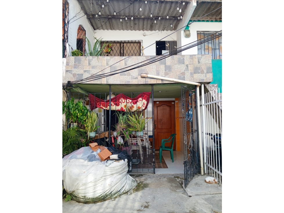 GRAN OPORTUNIDAD DE INVERSIÓN | LOTE DE 122,6 M² CON 4 APARTAMENTOS - 1