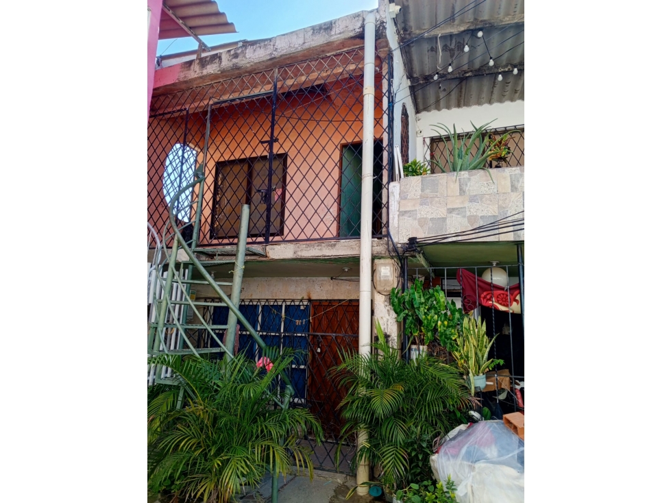GRAN OPORTUNIDAD DE INVERSIÓN | LOTE DE 122,6 M² CON 4 APARTAMENTOS - 2