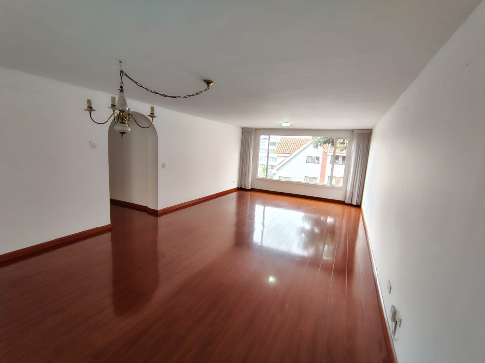 AMPLIO APARTAMENTO PARA REMODELACION LA ALHAMBRA — foto 3
