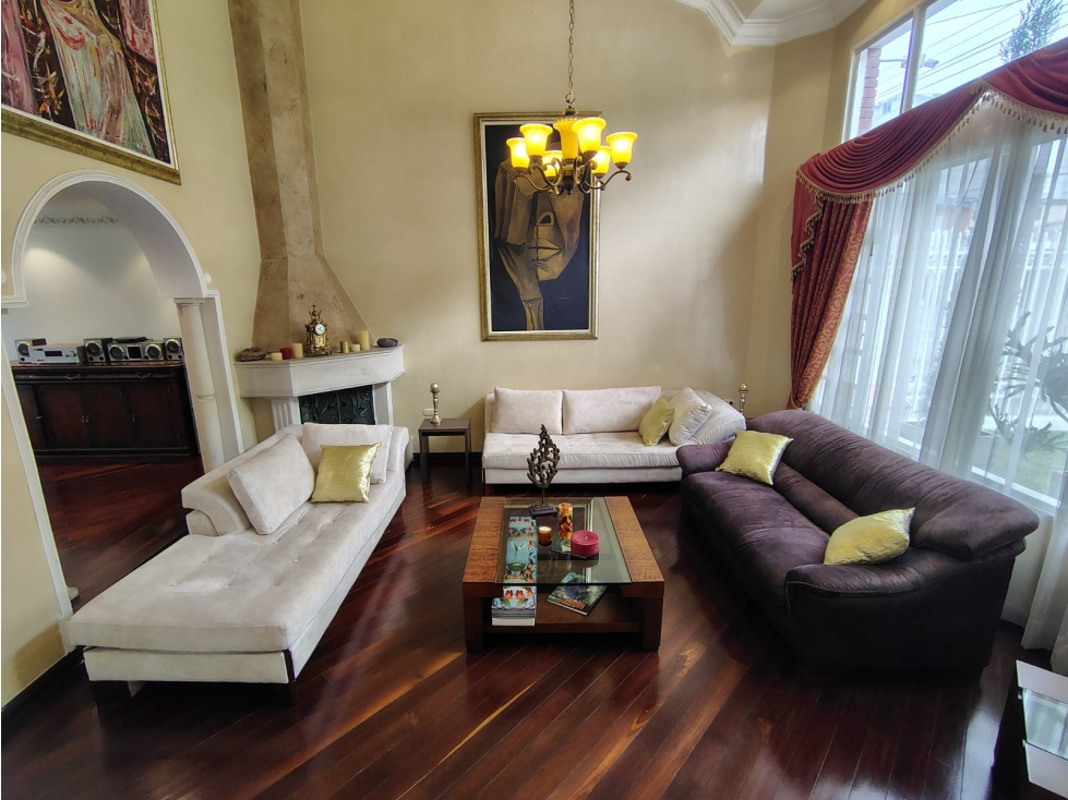 ESPECTACULAR CASA LISBOA