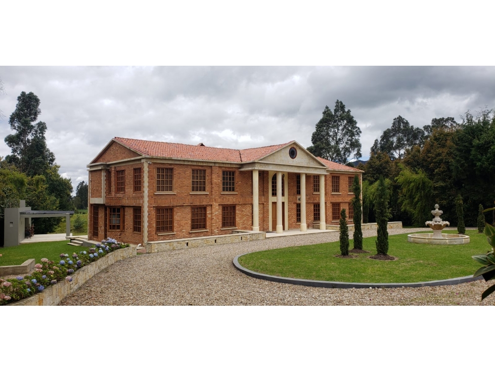 LUJOSA HACIENDA DE ARQUITECTURA REPUBLICANA A 15 MIN DE BOGOTÁ