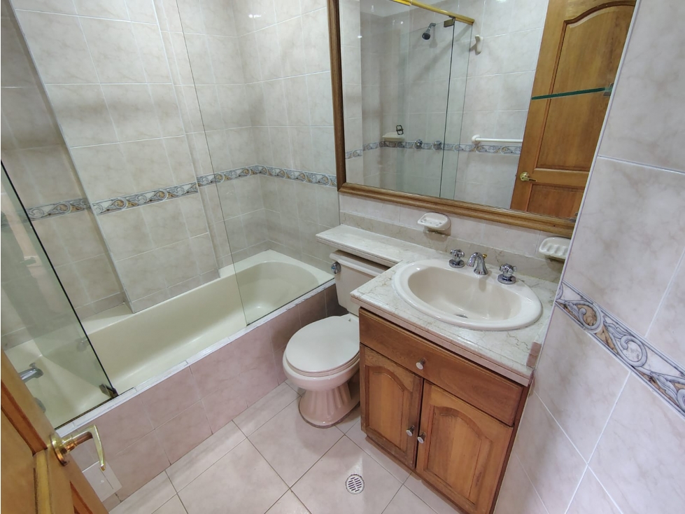 AMPLIO APARTAMENTO PARA REMODELAR CHICÓ — foto 4