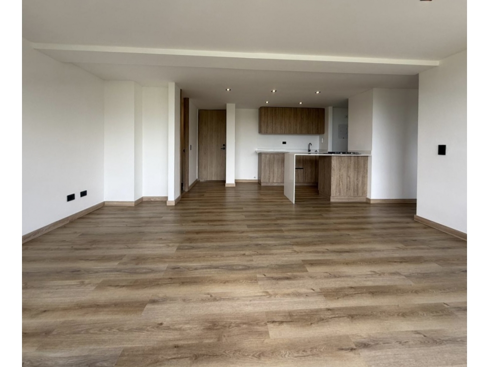 Apartamento moderno vista panorámica zonas comunes completas — foto 5