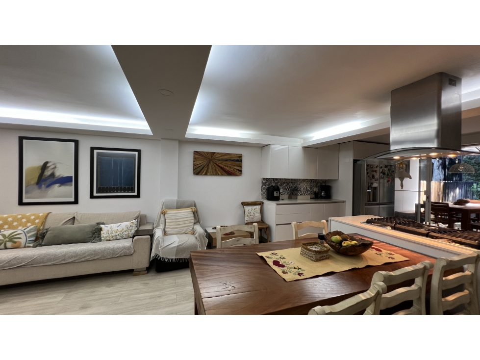 Casa 2 niveles jardín reformada acabados unidad completa la cuenca — foto 4
