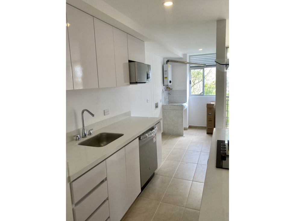 Apartamento vista campestre vía Marinilla Rionegro unidad completa — foto 6