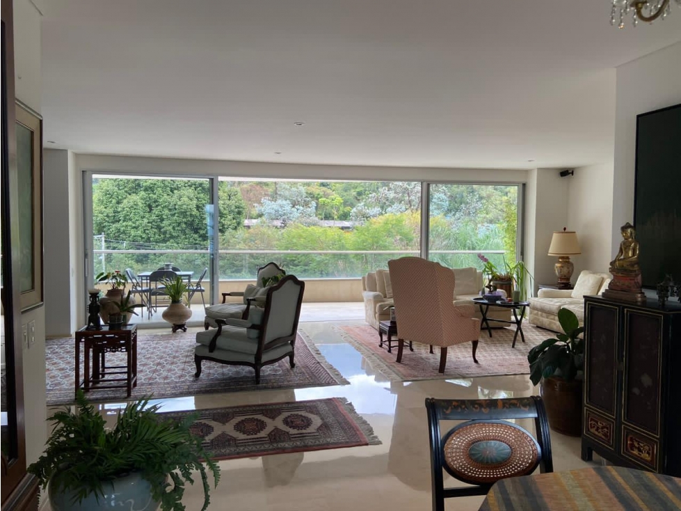 Apartamento en Los Balsos vista verde 3 balcones 3 parqueaderos — foto 4