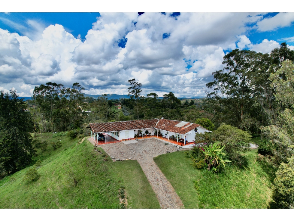 Tierra casa parcelable 10 matrículas vías privadas explanación permuta