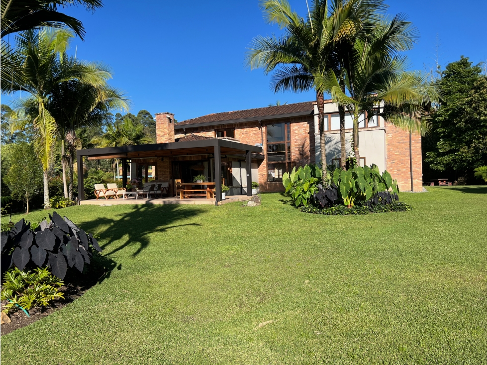 Casa finca Condominio exclusivo club llanogrande mall jardines — foto 2