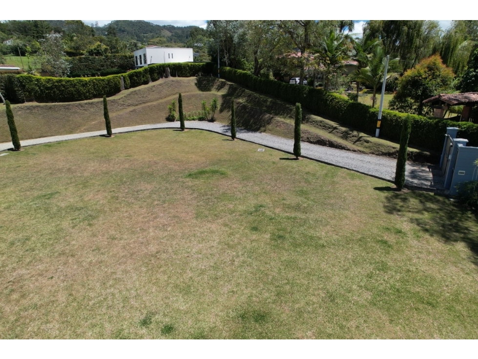 Casa Finca Venta Rionegro con Caballerizas y Cancha Fútbol picadero — foto 3