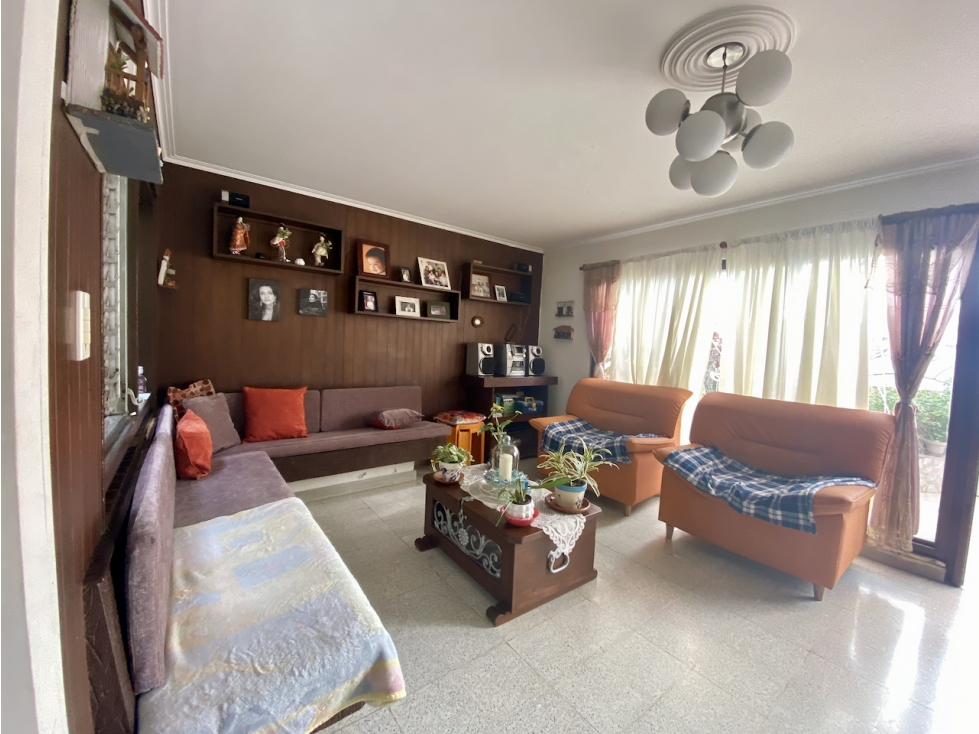Casa lote en venta Belén Alameda excelente ubicación zona valorización — foto 2