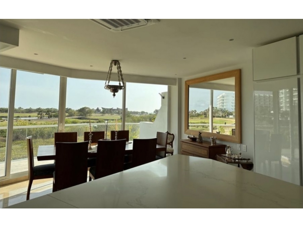Apartamento en condominio exclusivo con terraza y jacuzzi — foto 3