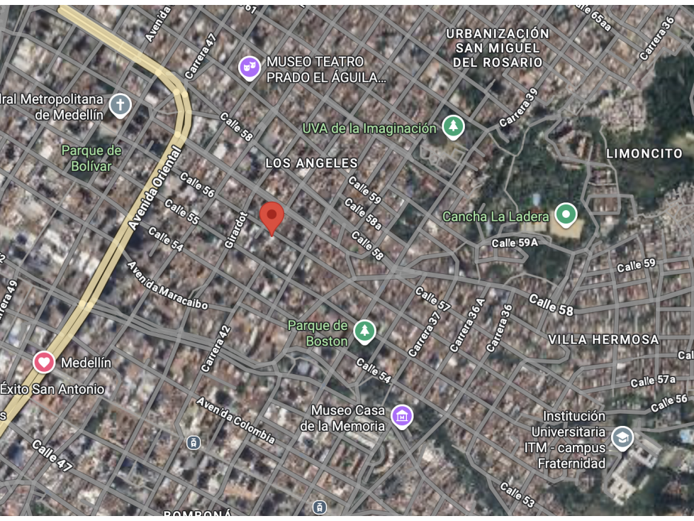Lote con renta potencial desarrollo Centro Medellín uso mixto — foto 3