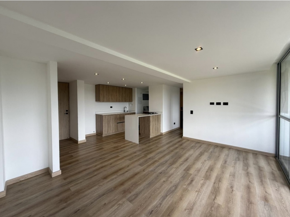 Apartamento moderno vista panorámica zonas comunes completas — foto 4