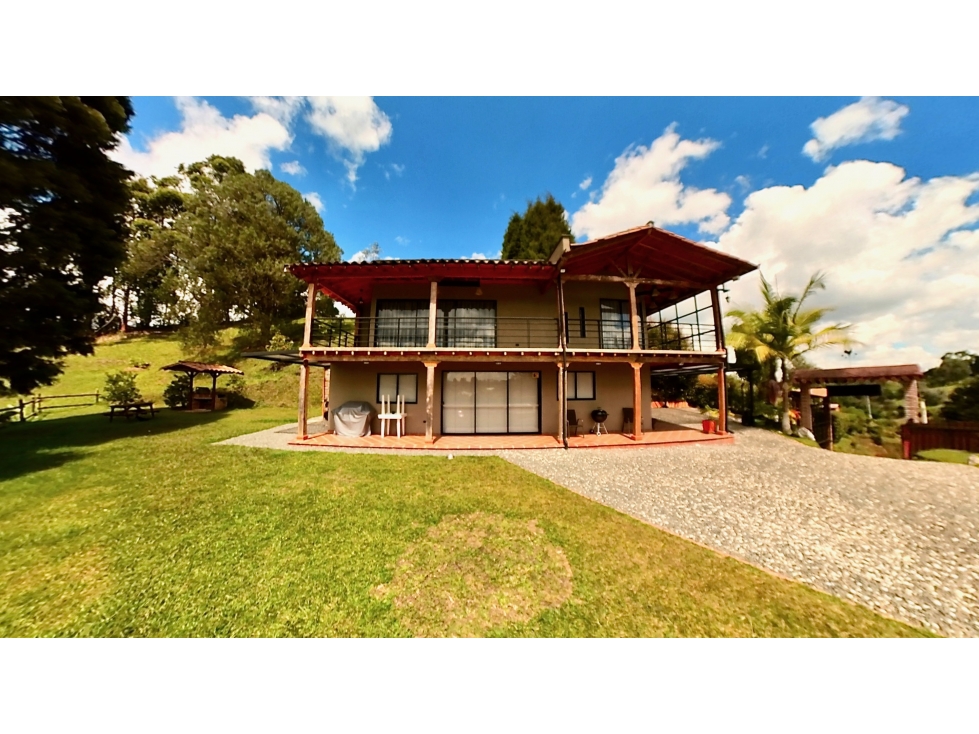 Casa campestre con jacuzzi y caballerizas Rionegro aeropuerto