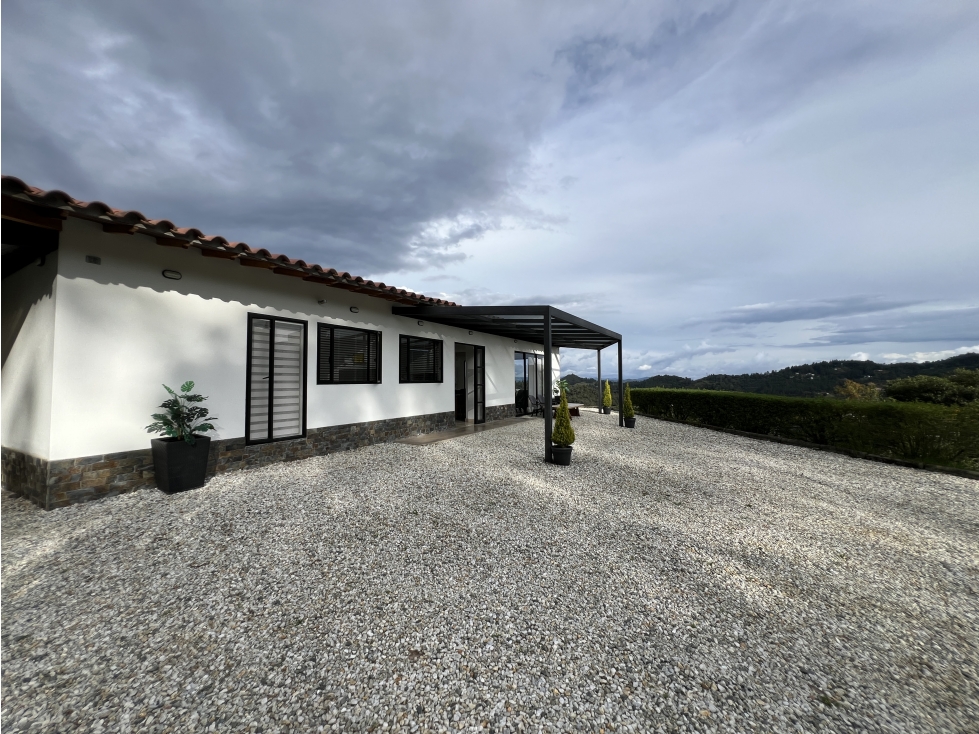 Casa independiente moderna Alto de Palmas sector peaje el Escobero — foto 5