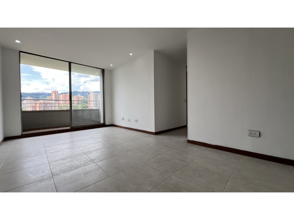Apartamento vista panorámica piso alto ubicación estratégica estudio — foto 3