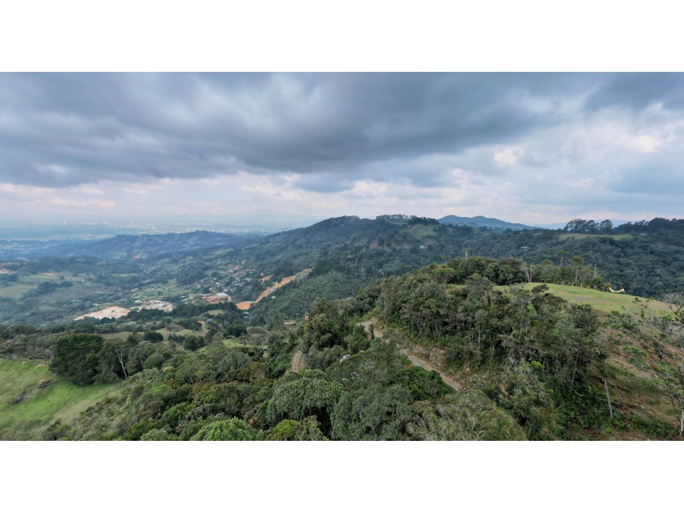 Lote parcelable hermosa vista panorámica al Aeropuerto Llanogrande — foto 4