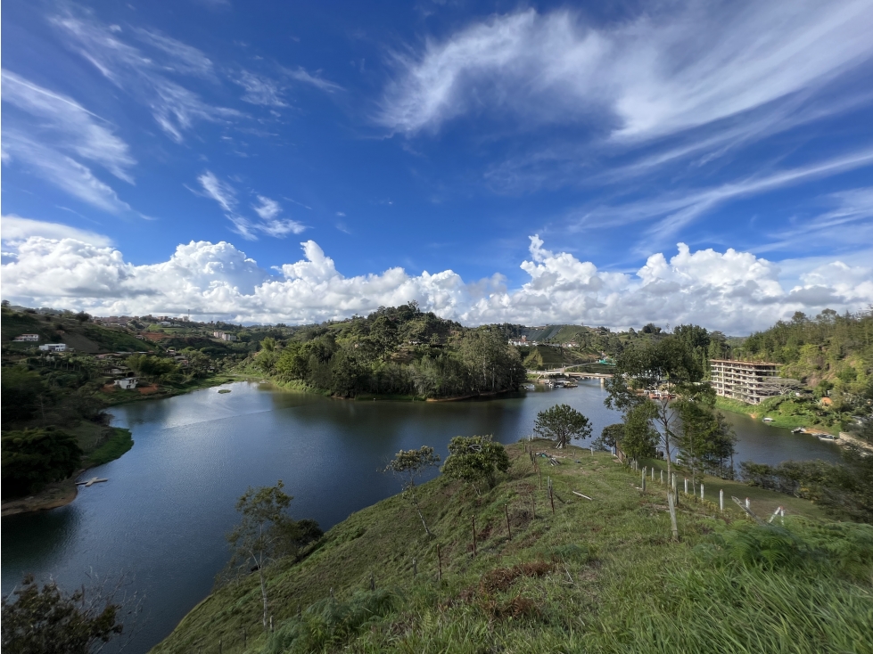 Lote salida embalse el peñol guatape hermosa vista panoramica — foto 4
