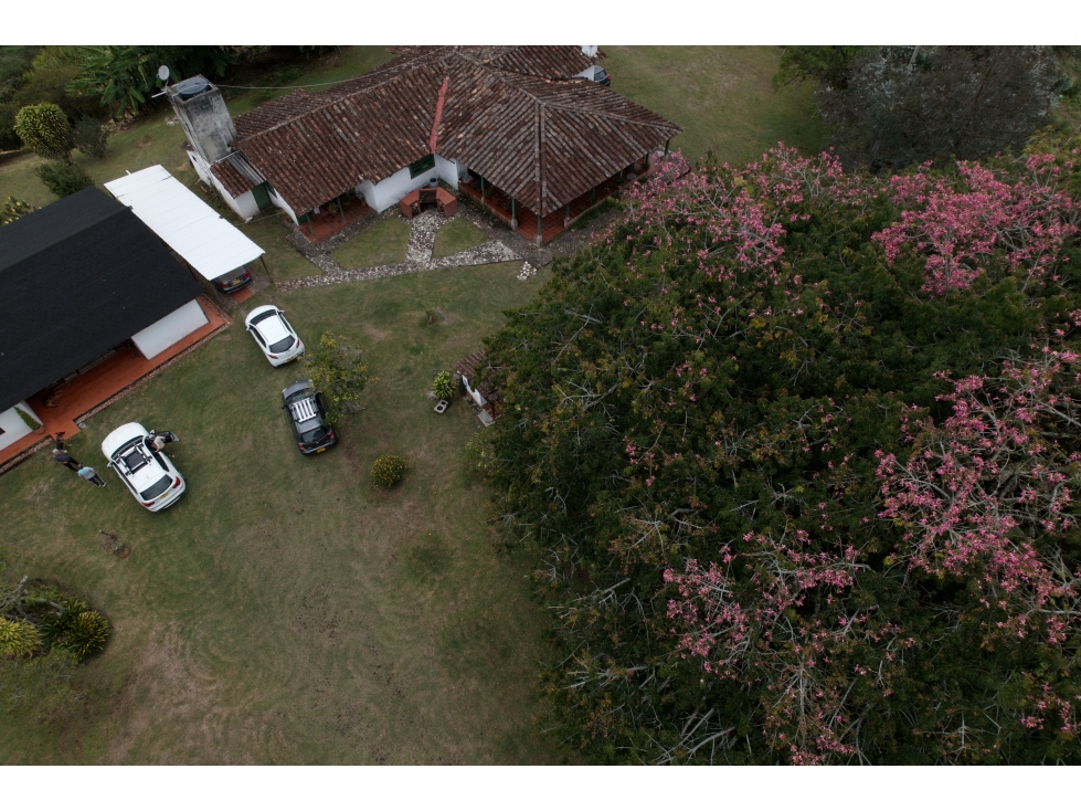 Lote Llanogrande desarrollo hotelero comercial hospital aeropuerto