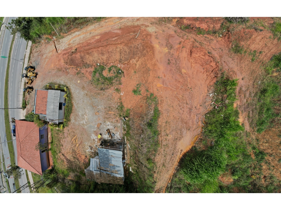Lote uso mixto vía principal Plan parcial 12 pisos Rionegro — foto 5