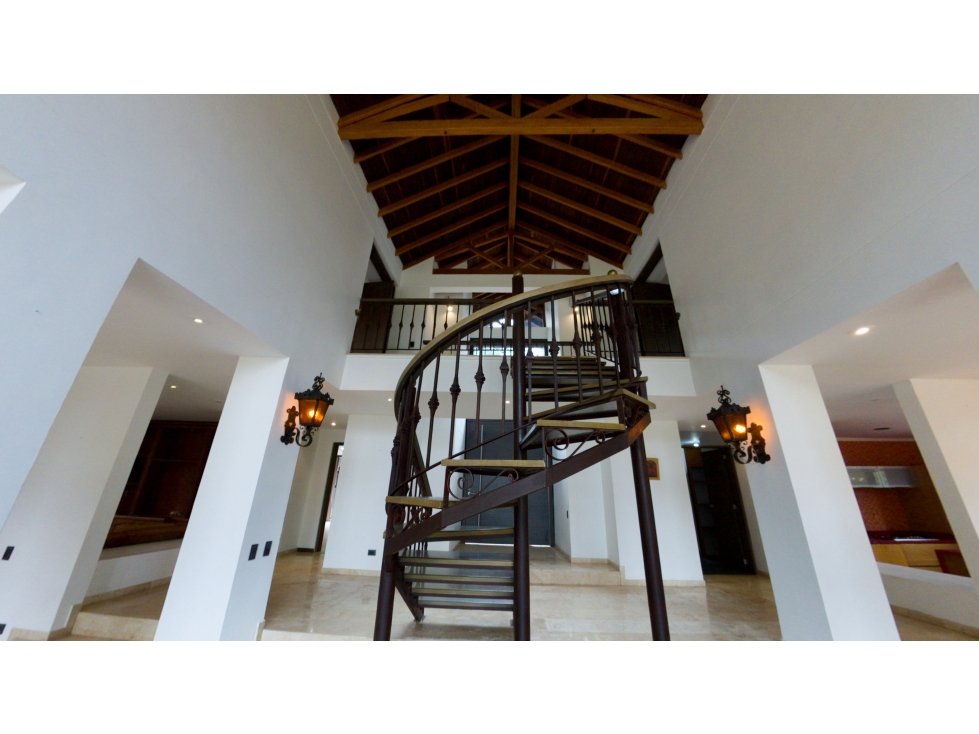 Casa campestre parcelación Llanogrande precio de oportunidad