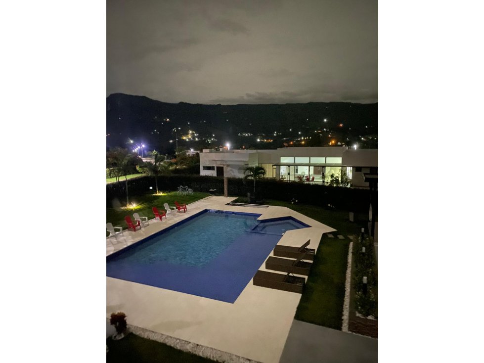 CONDOMINIO LA TOSCANA, 2000 M2, 700 M2 CONSTRUIDOS — foto 2