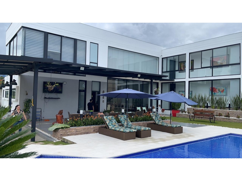 CONDOMINIO LA TOSCANA, 2000 M2, 700 M2 CONSTRUIDOS