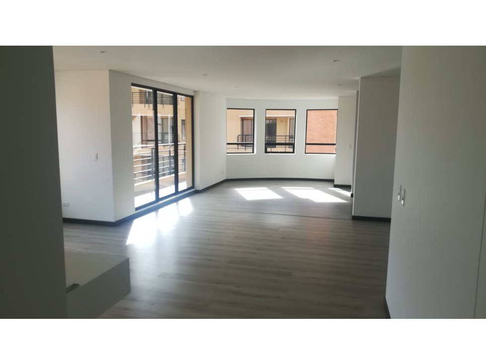 CHIA, LA PONDEROSA, 200 M2, PISO 8, HERMOSA VISTA - 2