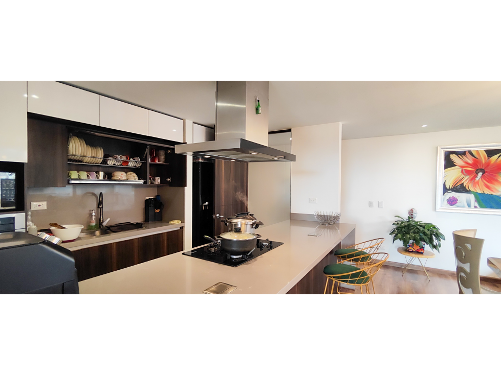 Venta Apartamento de Lujo en La Felicidad | 243m² | 5 Hab + 4 Garajes — foto 4