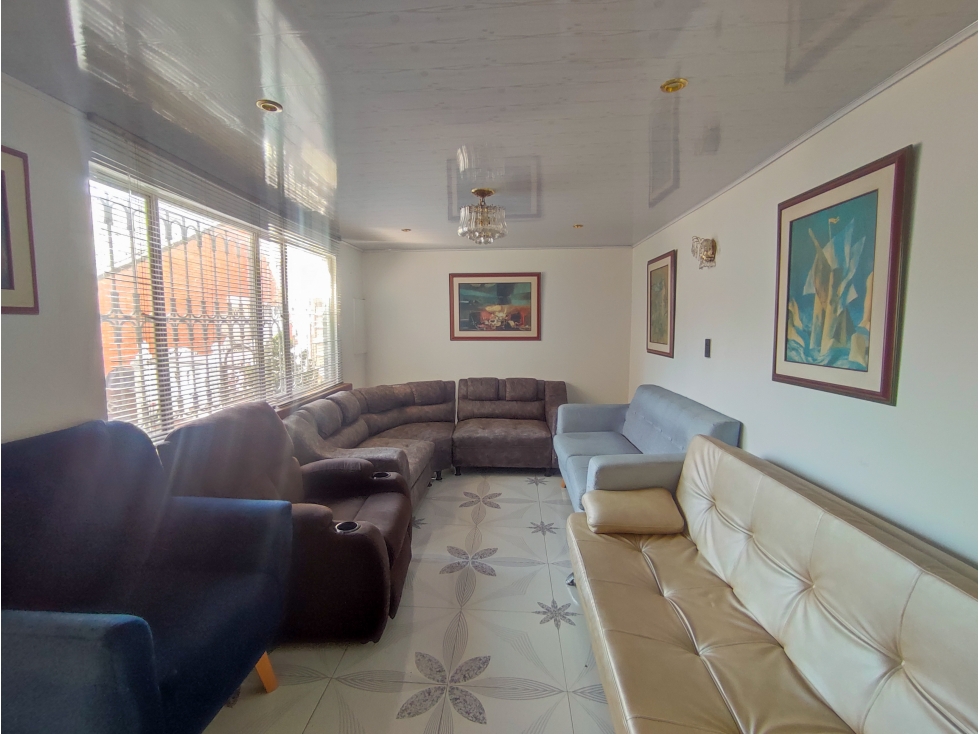 Venta Casa Nuevo Kennedy | Lote 111m² | 5 Hab | Bogotá D.C — foto 2