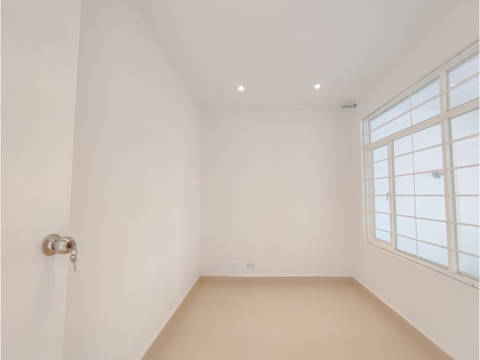 Arriendo Apartamento El Jazmín | 3 Hab + Balcón | Piso 4 - 5