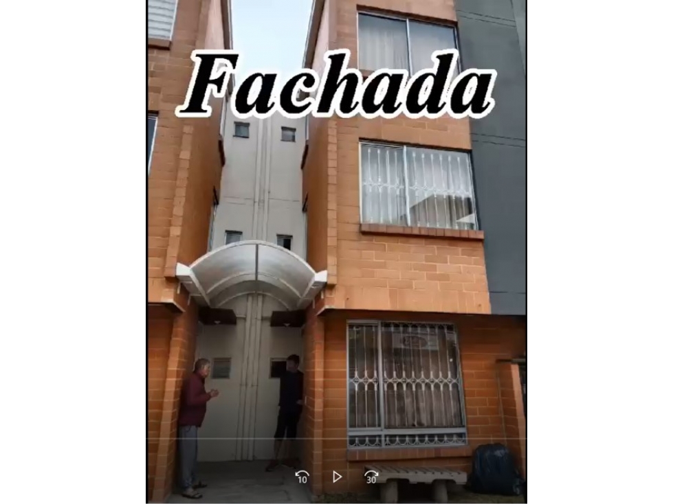 SE VENDE HERMOSA CASA EN LA URBANIZACIÓN VILLAMARÍA
