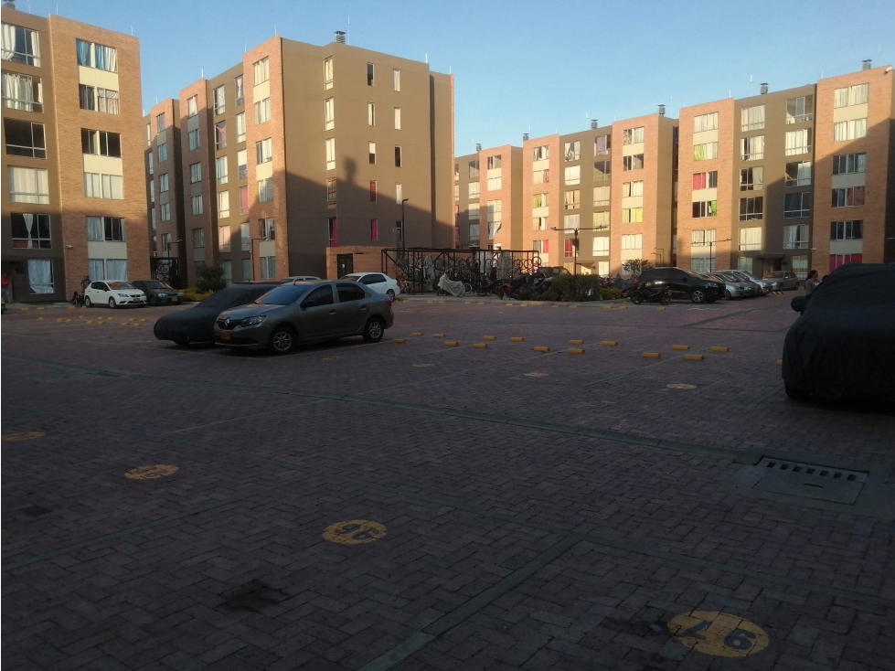 HERMOSO APARTAMENTO CONJUNTO RESIDENCIAL ZAFIRO - 1