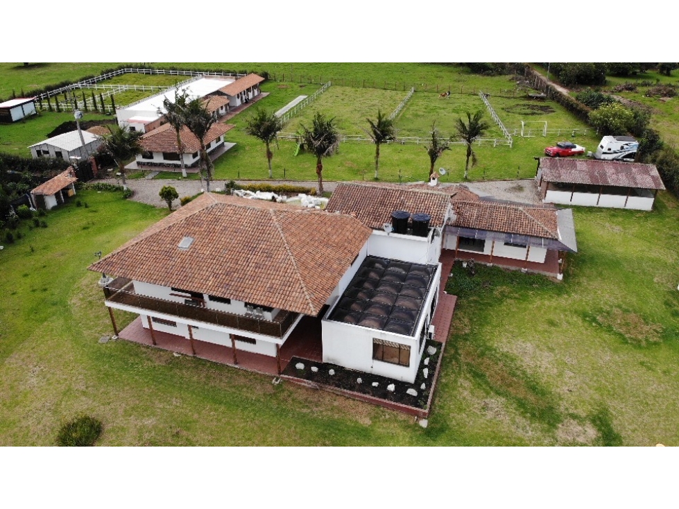 SE VENDE ESPECTACULAR PROPIEDAD EN LA VEREDA MARTÍN Y ESPINO EN TENJO