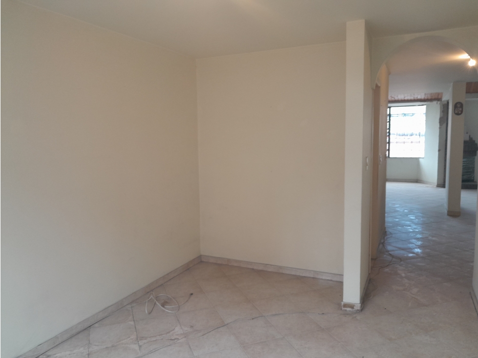 SE VENDE CASA COMERCIAL EN EL CENTRO DE ZIPAQUIRA - 4
