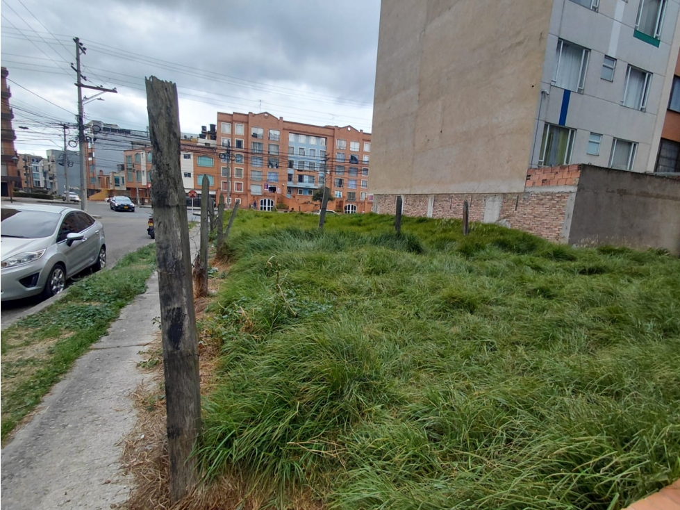 SE VENDE LOTE ESQUINERO SOBRE AVENIDA 15 EN ALGARRA 3 - 2