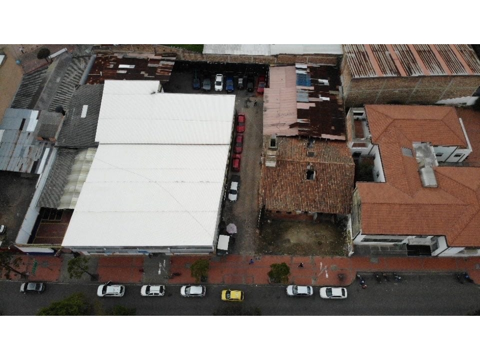 PROPIEDAD COMERCIAL EN EL CENTRO HISTÓRICO DE LA CIUDAD — foto 6