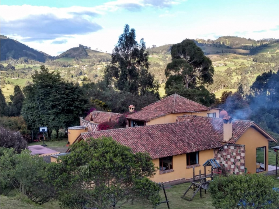 SE VENDE ACOGEDORA FINCA EN EL SECTOR DE RÍO FRIO EN ZIPAQUIRÁ - 2