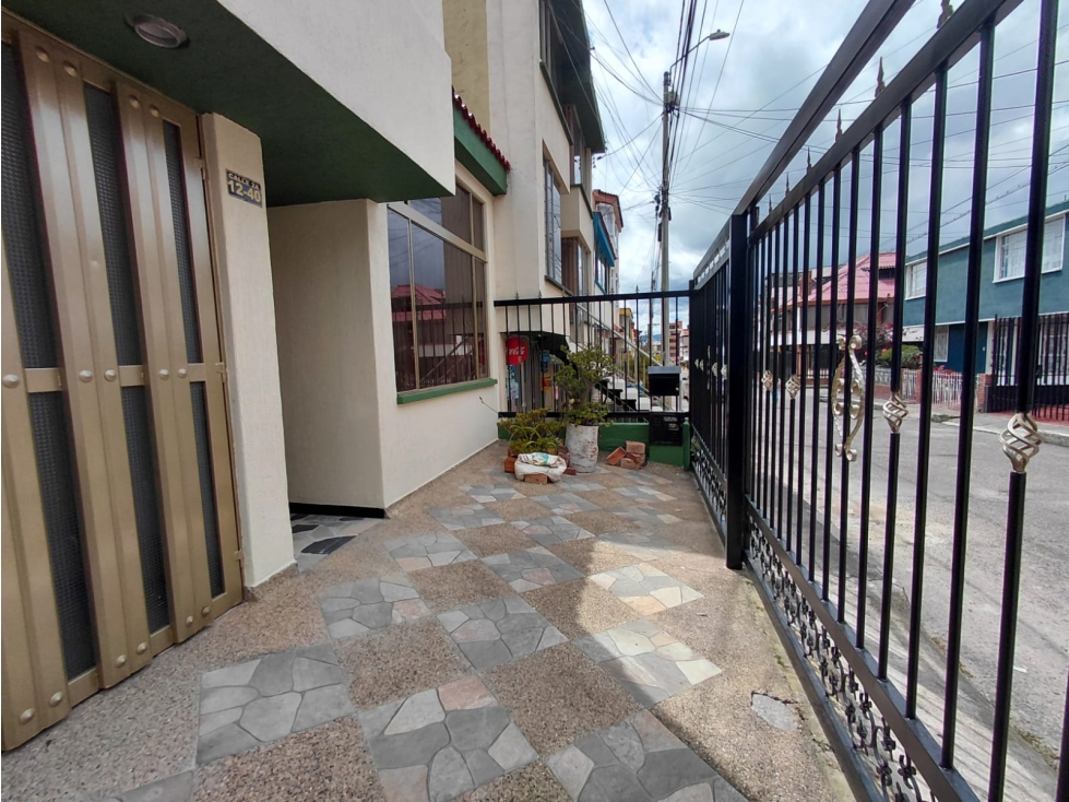 SE VENDE CASA AMPLIA EN SAN PABLO ZIPAQUIRÁ — foto 2