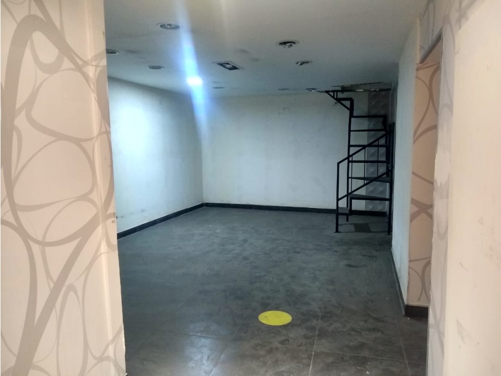 SE VENDE O SE ARRIENDA CASA COMERCIAL EN EL PARQUE PRINCIPAL — foto 5
