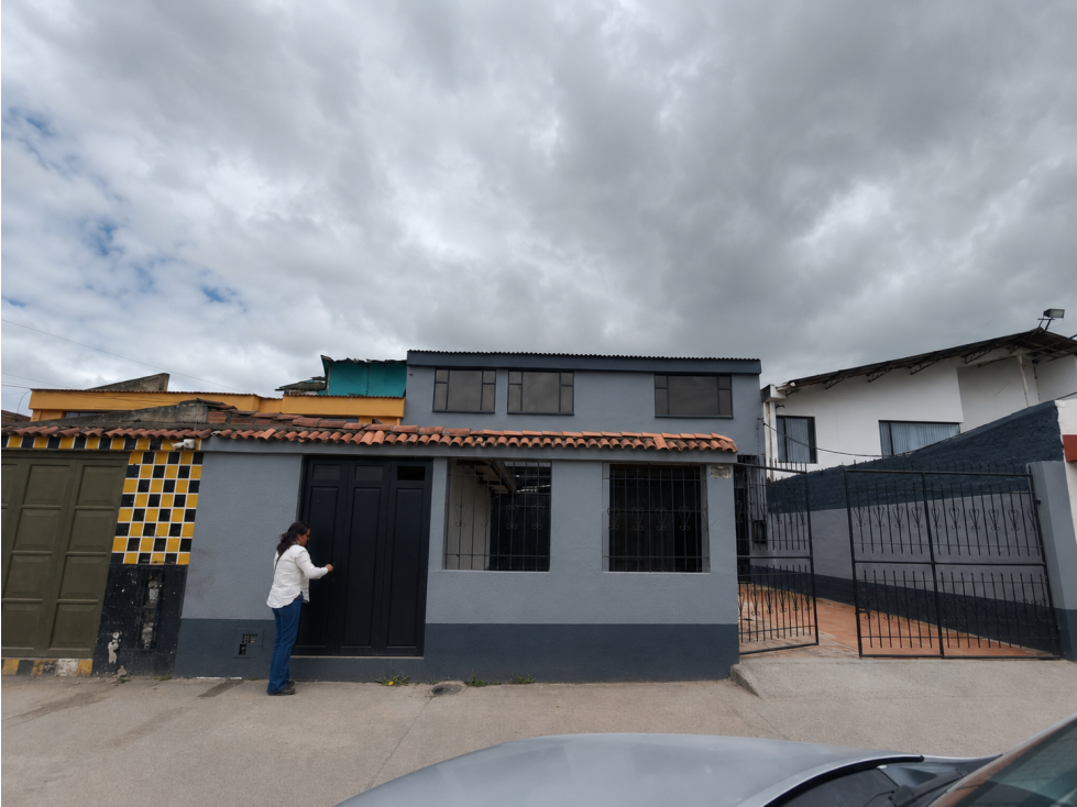 SE VENDE O SE ARRIENDA BODEGA SOBRE AUTOPISTA EN EL SECTOR DE LA PAZ - 1