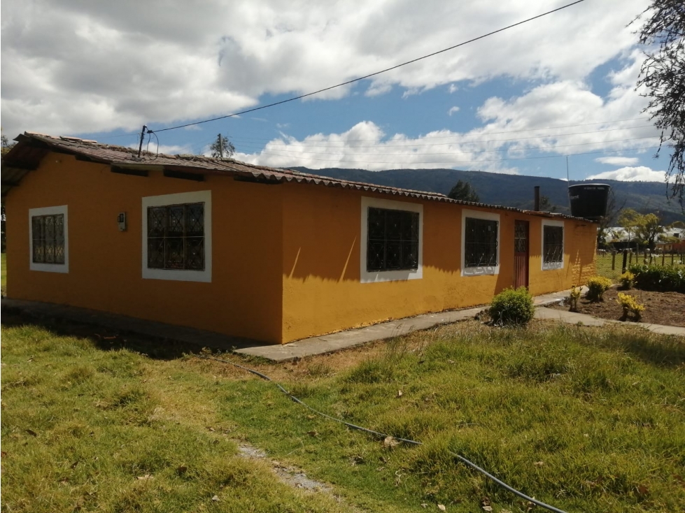 SE VENDE CASA LOTE SOBRE VÍA PRINCIPAL EN NEMOCON - 1