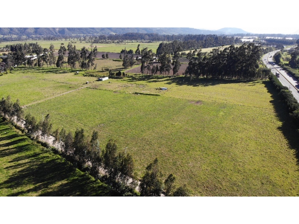 SE VENDE LOTE CORREDOR VIAL SOBRE AUTOPISTA ZIPAQUIRÁ - UBATÉ - 6
