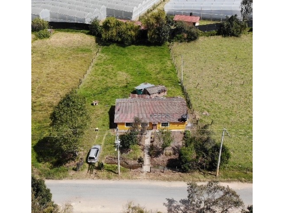 SE VENDE CASA LOTE SOBRE VÍA PRINCIPAL EN NEMOCON - 3